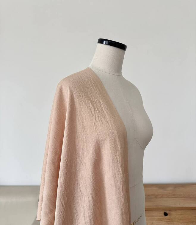 Вискоза фактурная blush