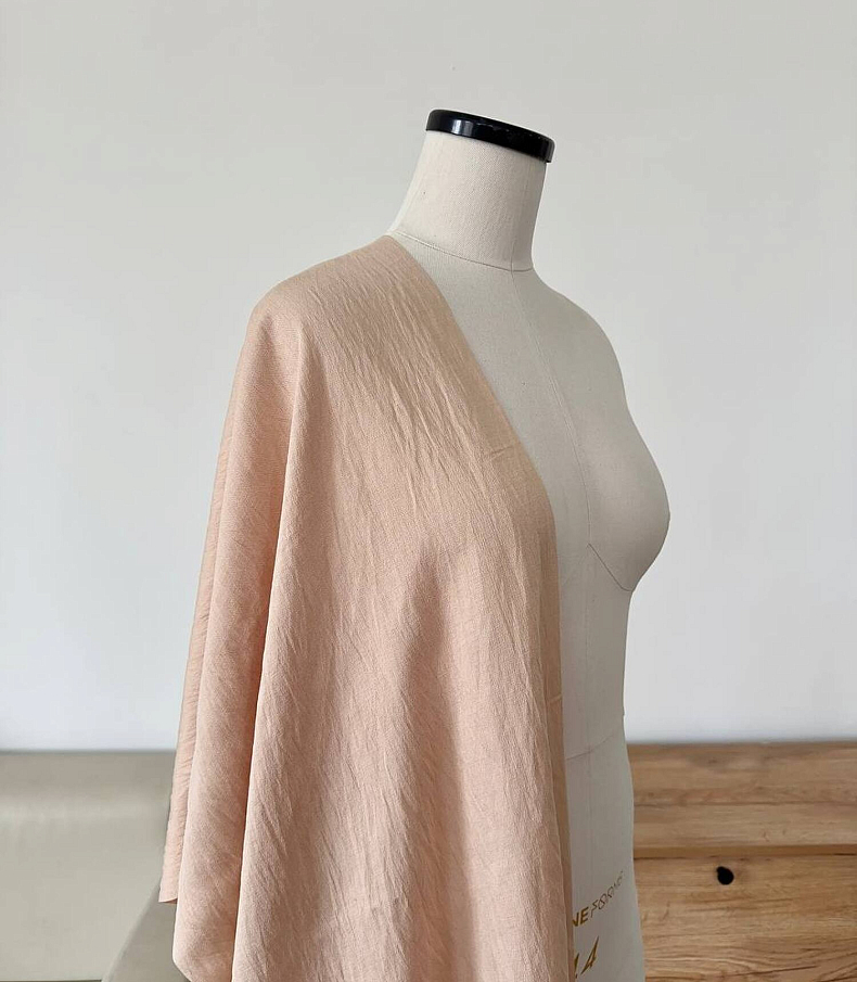 Вискоза фактурная blush