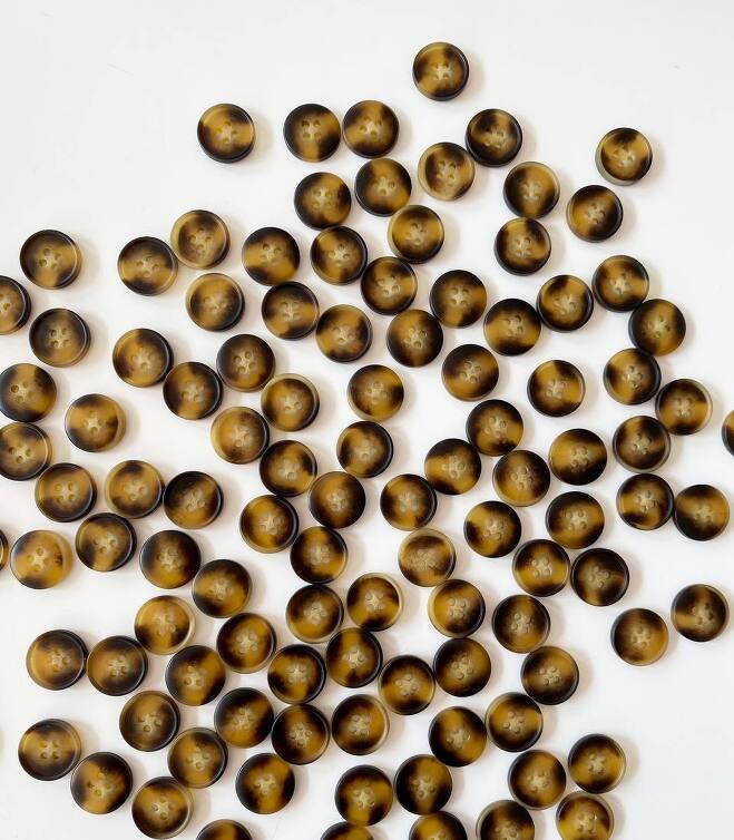 Пуговицы янтарь 15мм