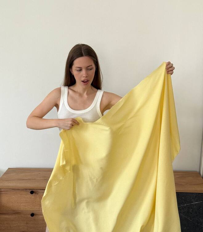 Лен с вискозой butter yellow